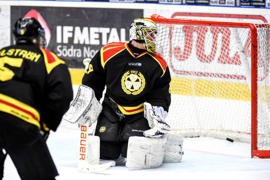 Brynäs målvakt Bernhard Starkbaum släpper in 0-3