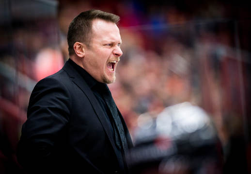 Luleås tränare Joakim Fagervall är arg