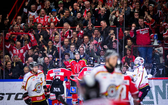 Örebros Marko Anttila gör 4-1 och jublar