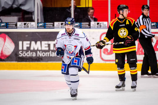 Linköpings Nichlas Hardt jublar