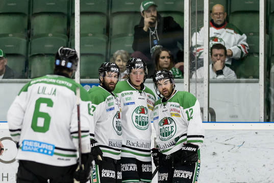 Rögles Taylor Matson, Jakob Lilja firar Jack Connolly