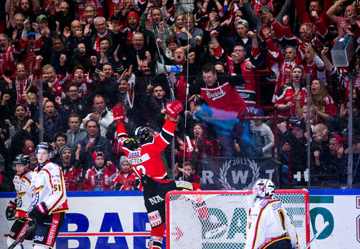 Örebros Marko Anttila gör 4-1 och jublar