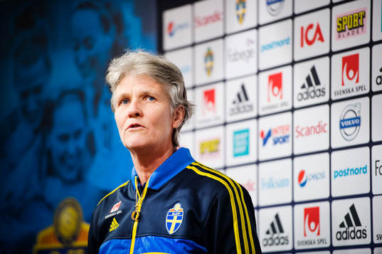 Sveriges förbundskapten Pia Sundhage presenterar truppen