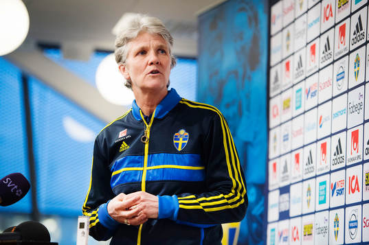 Sveriges förbundskapten Pia Sundhage presenterar truppen