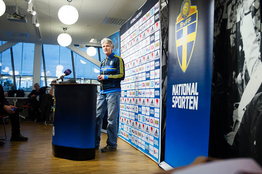 Sveriges förbundskapten Pia Sundhage presenterar truppen