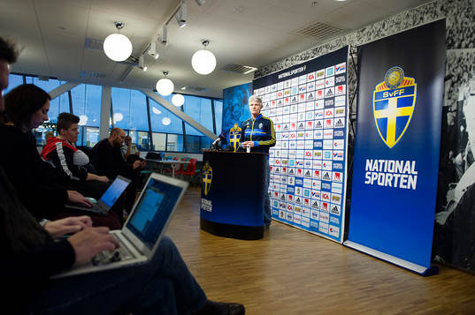 Sveriges förbundskapten Pia Sundhage presenterar truppen