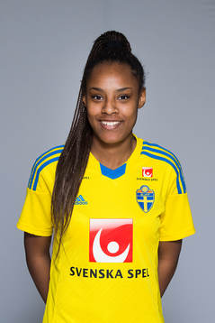 Samantha Ammanuel som spelar i F17/98-landslaget
