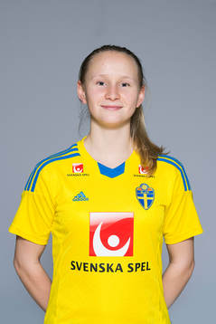 Lina Malmborg som spelar i F17/98-landslaget