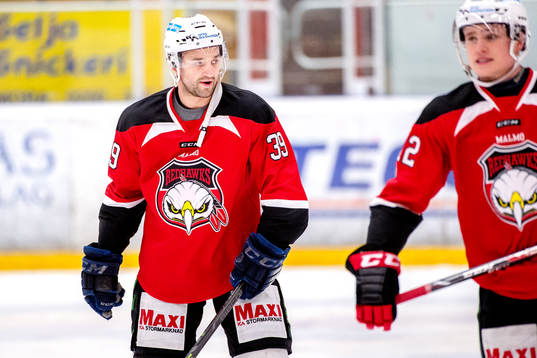 Malmö Redhawks Eric Himelfarb före ishockeymatchen i