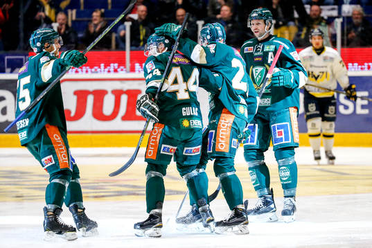 Färjestads Milan Gulas jublar