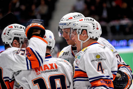 Växjös Tuomas Kiiskinen jublar