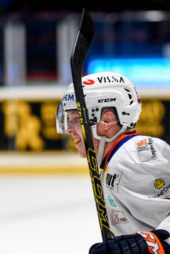 Växjös Tuomas Kiiskinen jublar