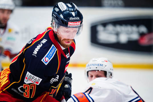 Djurgårdens Mikael Samuelsson
