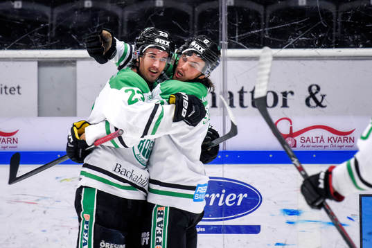 Rögles Daniel Sylwander jublar