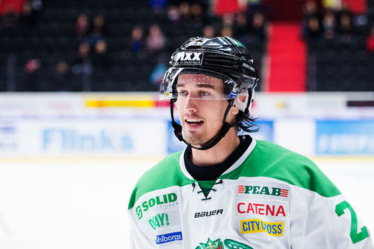 Rögles Daniel Sylwander jublar
