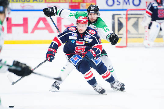 Södertäljes Andreas Hjelm och Rögles Jordan Smotherman