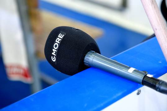 C More mic innan ishockeymatchen i SHL mellan Luleå och