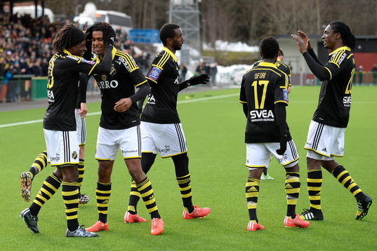 s Mohamed Bangura jublar