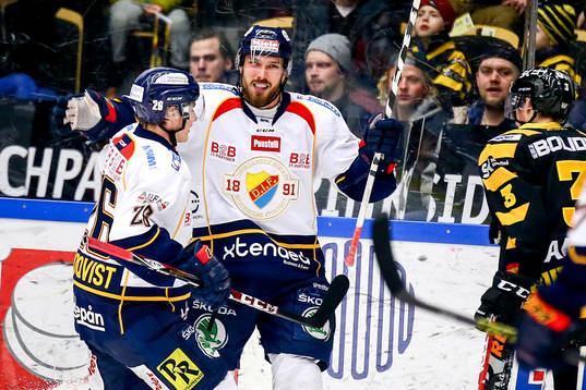 Djurgårdens Mikael Ahlen jublar