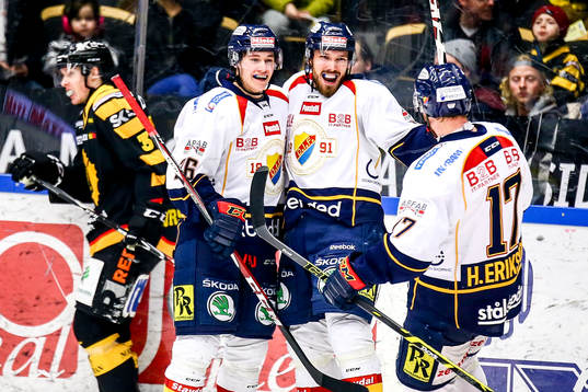 Djurgårdens Mikael Ahlen jublar