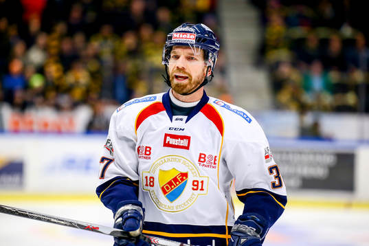 Djurgårdens Mikael Samuelsson