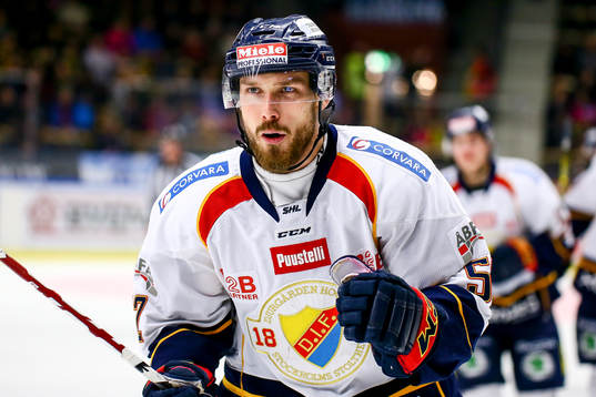 Djurgårdens Mikael Ahlen jublar