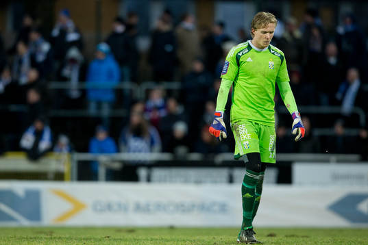 IFK Göteborgs målvakt Marcus Sandberg deppar