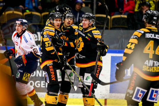 Skellefteås Martin Sevc jublar