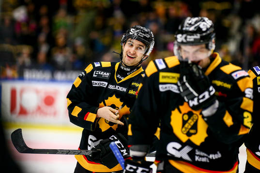 Skellefteås Andrew Calof  jublar