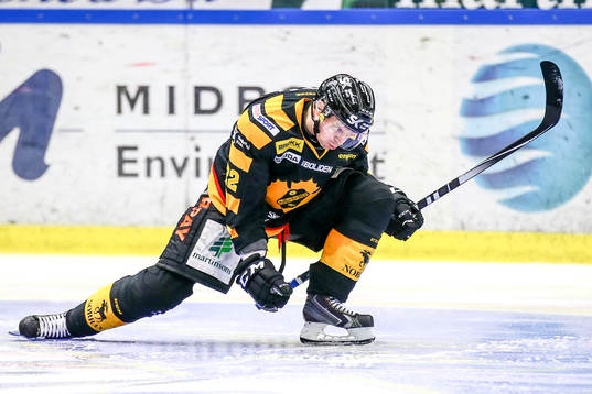 Skellefteås Janne Pesonen jublar