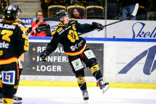 Skellefteås Patrik Zackrisson   jublar
