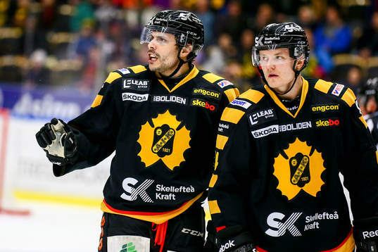 Skellefteås Daniel Widing  och Nick Sörensen