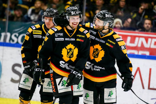 Skellefteås Patrik Zackrisson  jublar