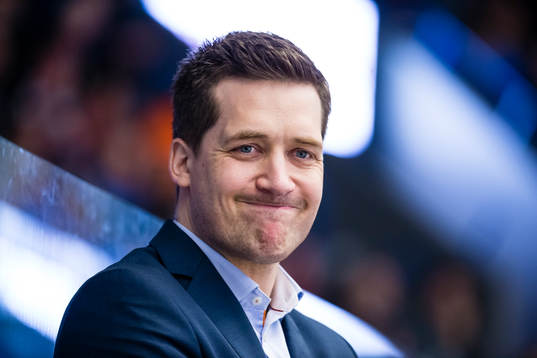 Växjös tränare Sam Hallam gör grimas