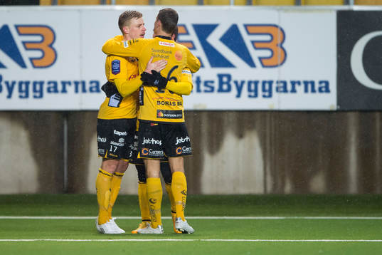 Elfsborgs Per Frick klappas om