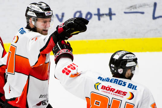 Karlskronas Niklas Lihagen jublar