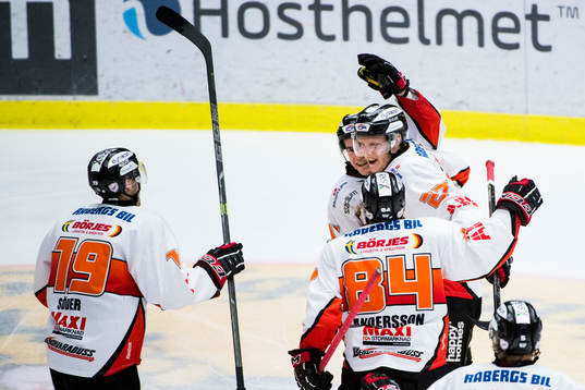 Karlskronas spelare jublar