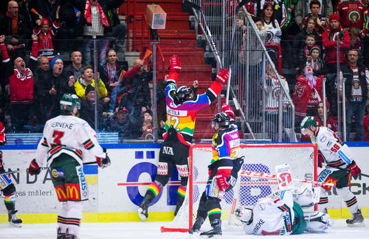 Örebros Marko Anttila gör 4-0 och jublar