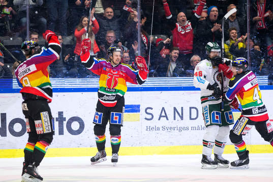 Örebros Marcus Weinstock firar