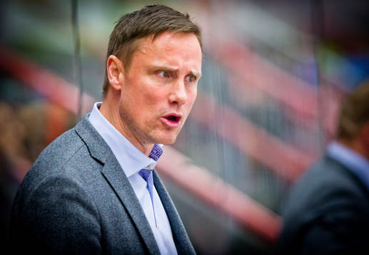Frölundas tränare Roger Rönnberg deppar