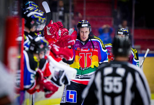 Örebros Marko Anttila gör 4-0 och jublar