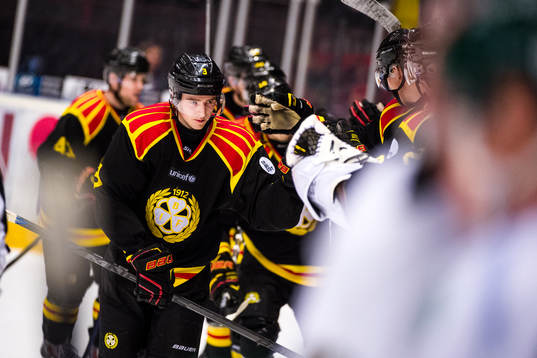 Brynäs Christian Djoos jublar