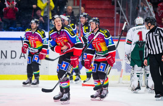 Örebros Marko Anttila gör 4-0 och jublar