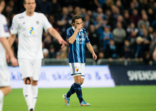 Djurgårdens Kevin Walker ser deppig ut