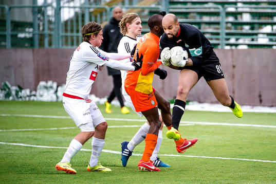 Athletic FCs målvakt Josh Wicks
