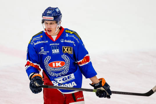 Oskarshamns Mikael Johansson värmer upp