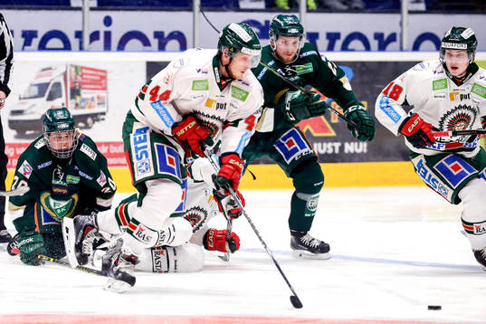 Frölundas Pontus Widerström och Färjestads Joachim Rohdin