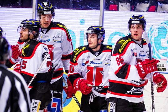 Örebros Martin Johansson, Marko Anttila, Derek Ryan och