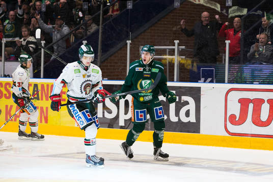 Färjestads Per Åslund kvitterar till 3-3