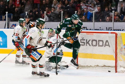Färjestads Per Åslund kvitterar till 3-3
